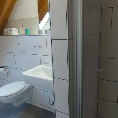 Einladende Obergschosswohnung Mit Sonnigem Balkon By Interhome